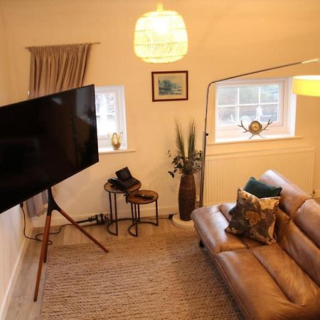 House 1905 - Self Catering Serviced Apartment Tidworth المظهر الخارجي الصورة