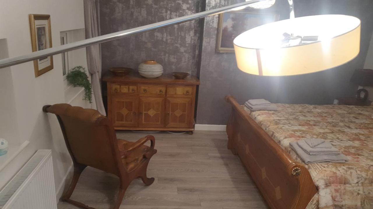 House 1905 - Self Catering Serviced Apartment Tidworth المظهر الخارجي الصورة