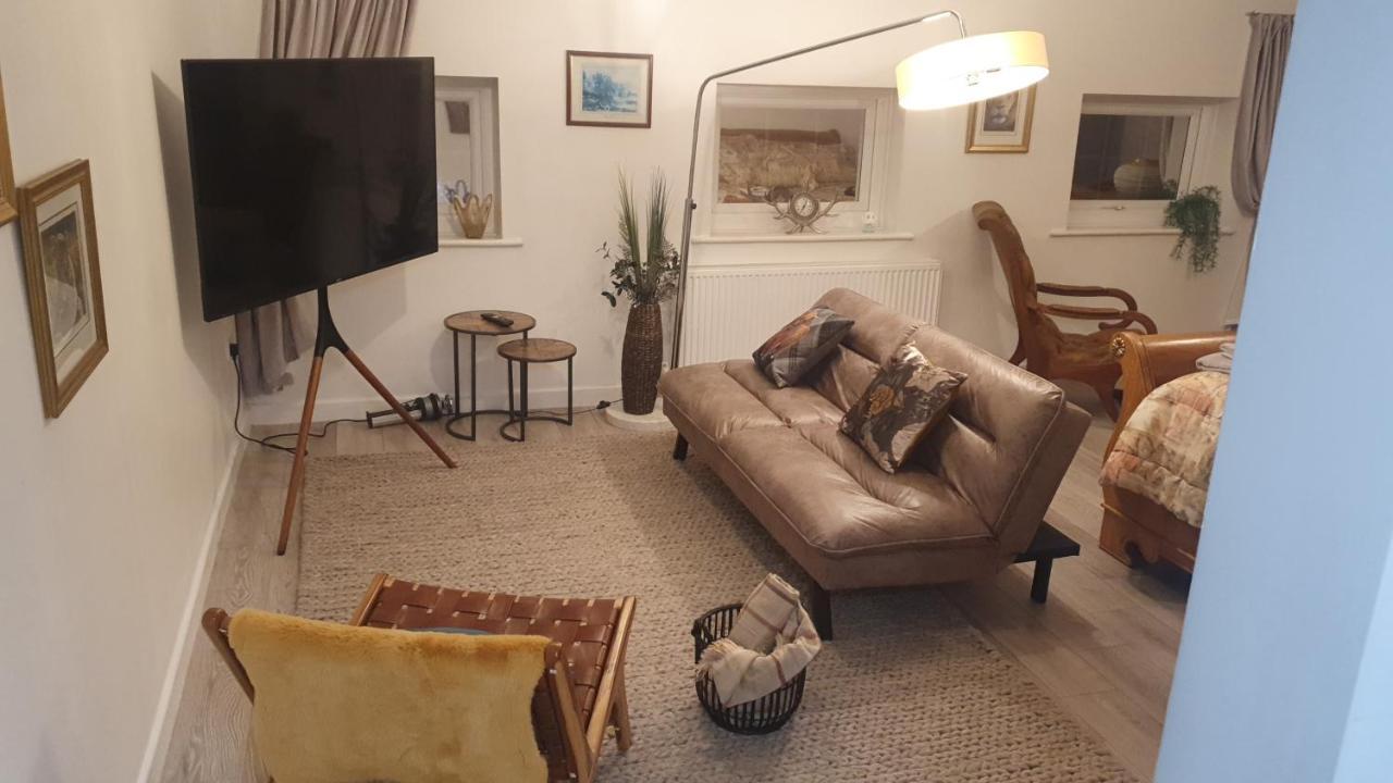 House 1905 - Self Catering Serviced Apartment Tidworth المظهر الخارجي الصورة