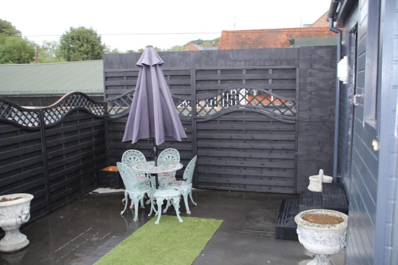 House 1905 - Self Catering Serviced Apartment Tidworth المظهر الخارجي الصورة