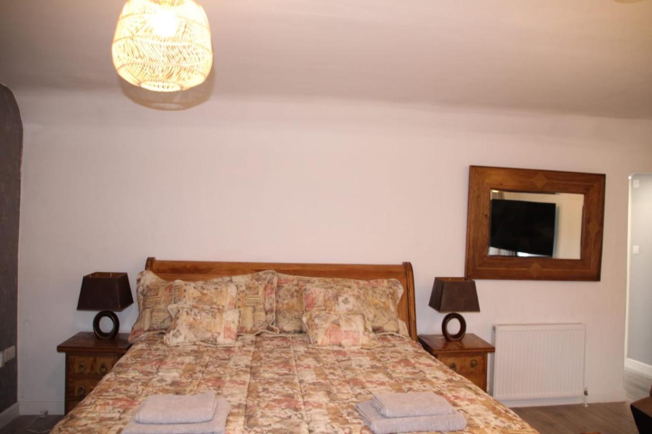 House 1905 - Self Catering Serviced Apartment Tidworth المظهر الخارجي الصورة