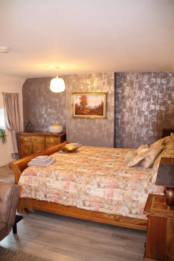 House 1905 - Self Catering Serviced Apartment Tidworth المظهر الخارجي الصورة