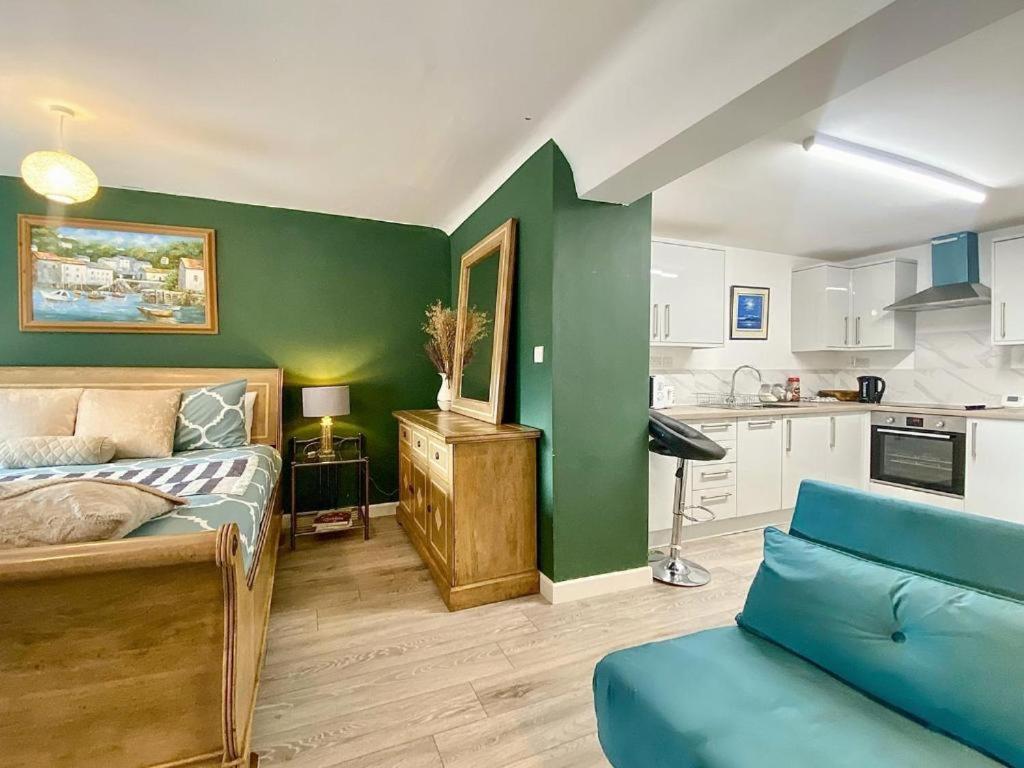 House 1905 - Self Catering Serviced Apartment Tidworth المظهر الخارجي الصورة