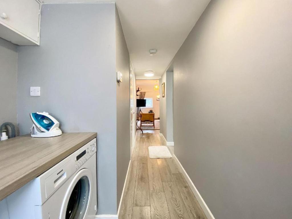 House 1905 - Self Catering Serviced Apartment Tidworth المظهر الخارجي الصورة