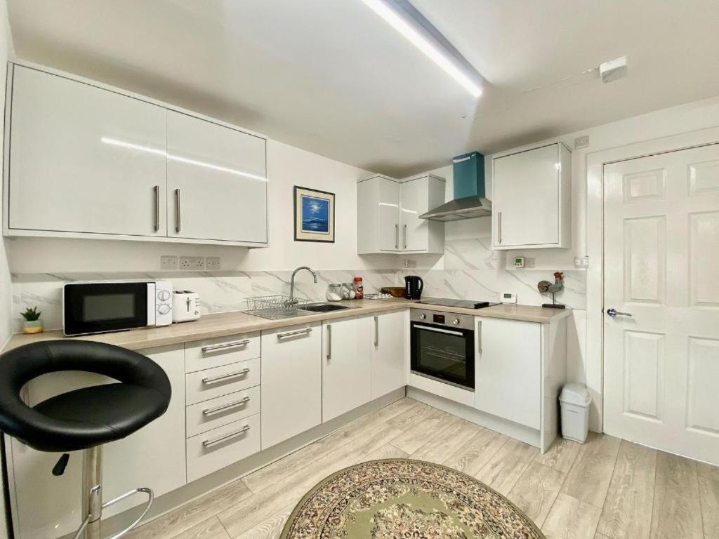 House 1905 - Self Catering Serviced Apartment Tidworth المظهر الخارجي الصورة